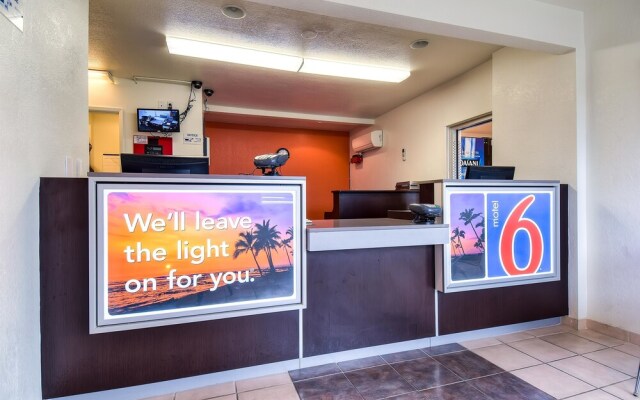 Motel 6 Los Angeles - Whittier