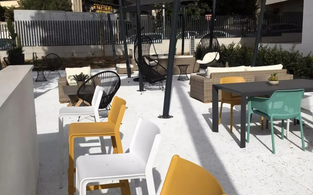 Belvilla by OYO Apartamento Port Avenue