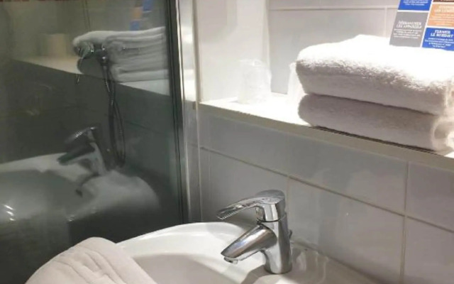 Kyriad Martigues Sud