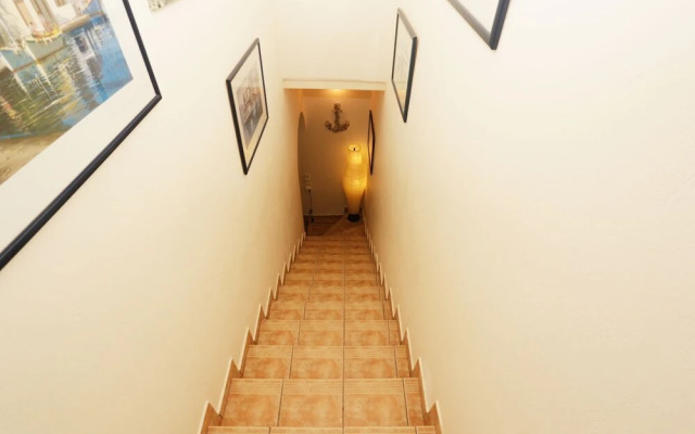 Amati Villa Cavo Dellos