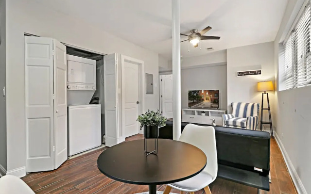 1BR Delightful Apartment in Ravenswood