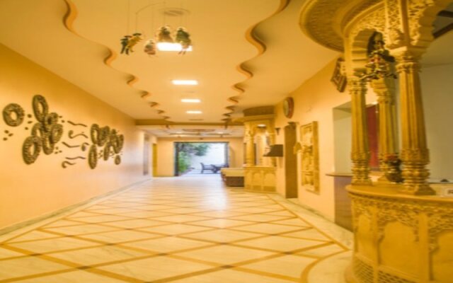 Hotel Priya