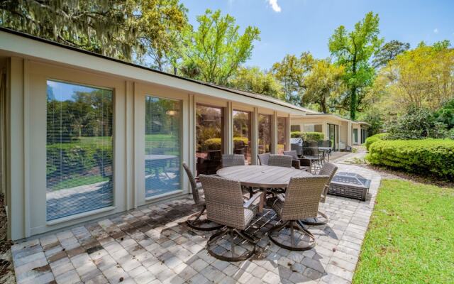 Woodbine Villas 51 by Vtrips