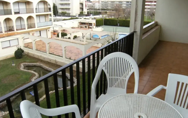 Apartment for 5 People With Garden