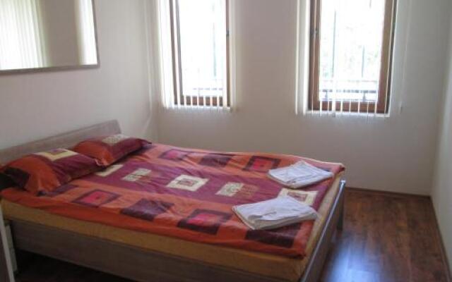 MD Alexander Services Apartments