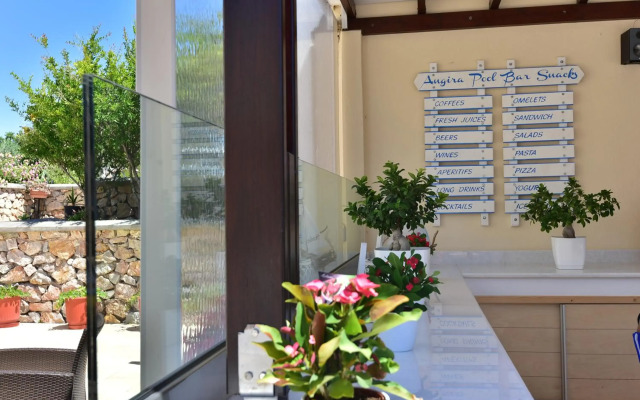 Villa Angira