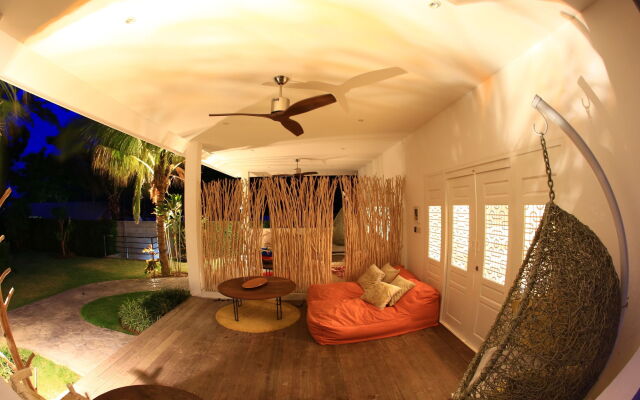Sanae Beach Hua Hin