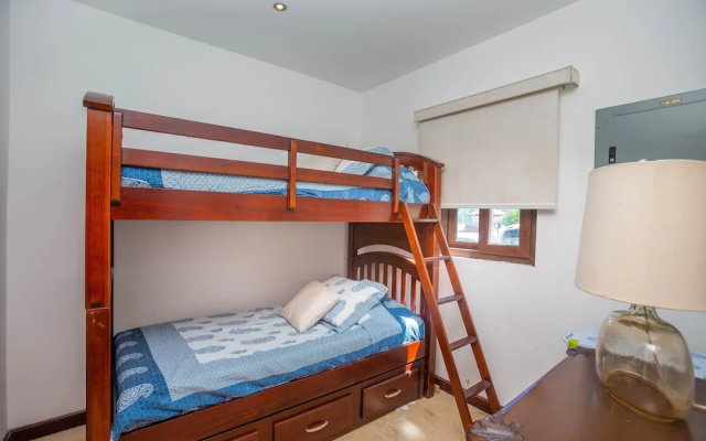 Pristine Bay 1106 4 Bedroom Home by RedAwning