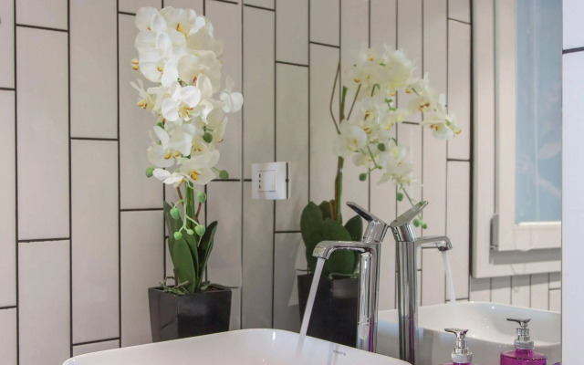 Ve.N.I.Ce. Cera Casa Del Giglio