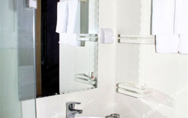 额尔古纳碧野度假村