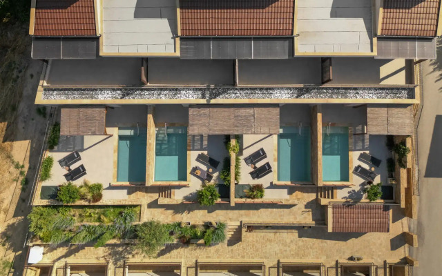 Pnoes Luxury Suites