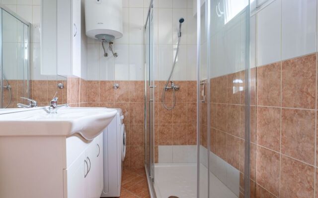 Elegant Holiday Home in Lovran With Swimming Pool