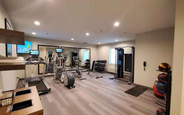 Candlewood Suites Lake Charles South by IHG