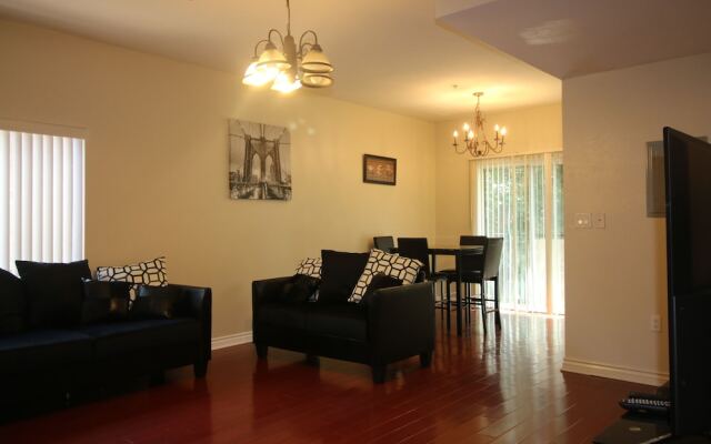 Gorgeous 2BD Apartment