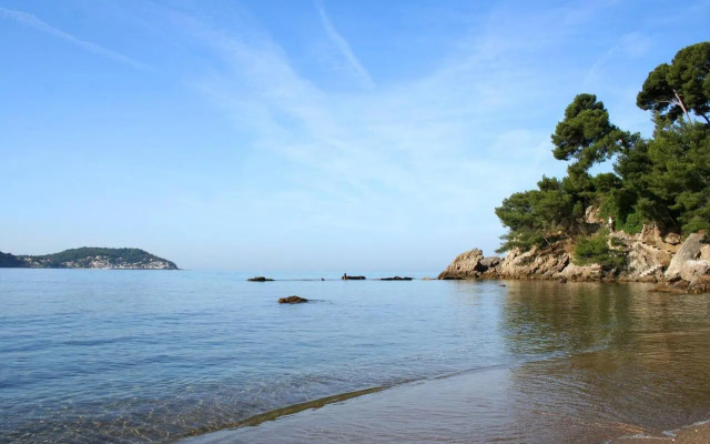 Duplex maison de village, plages, LESCLESDENICOLE