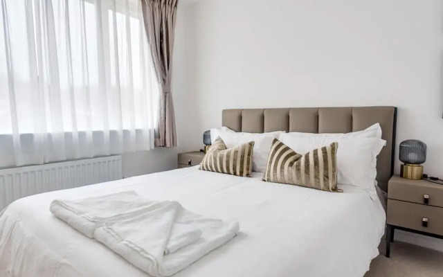 Tranquil 4-bed Oasis Modern Chic