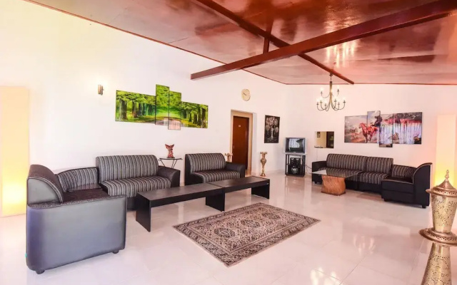 The Iris Villa