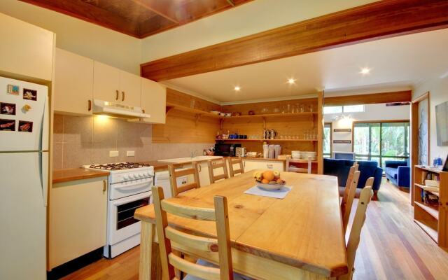 Planula Bed & Breakfast Retreat