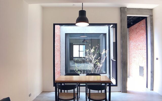 The Gatsby Apartment