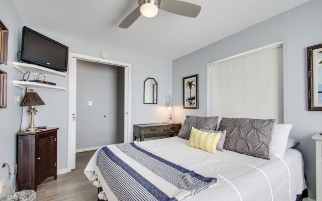 Summer Breeze 201 1 Bedroom Condo by RedAwning