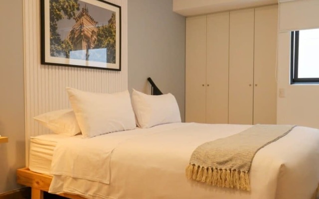 w Great 2BR With Balcony Miraflores