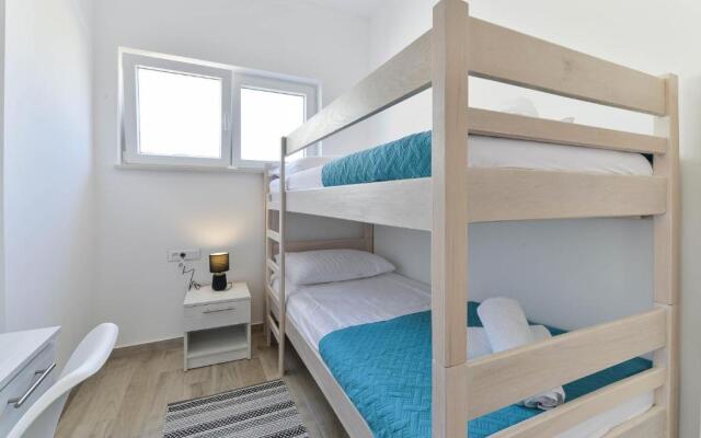 Luxury villa with pool near the beach 2