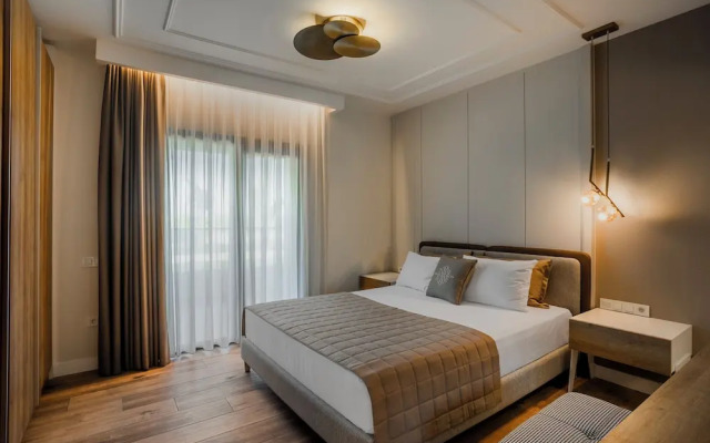 Luxury Garden Suites