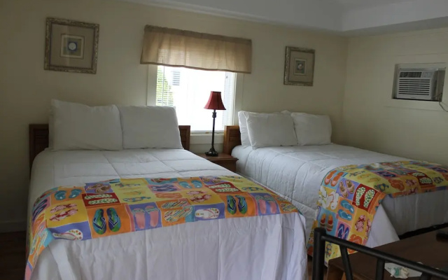Drakes Island Resort