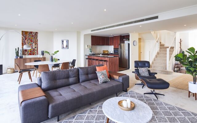 Penthouse Apartment in Melb CBD Perfect Location