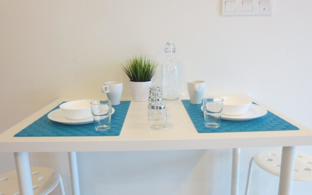 Summer Suites Kenneth