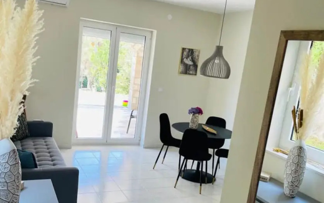 Aparthotel - VILLA JOVICIC