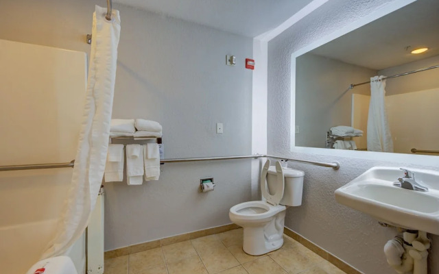Microtel Inns And Suites Zephyrhills