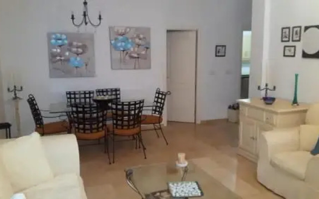 2250-Beautiful Groundfloor with Garden And Pool