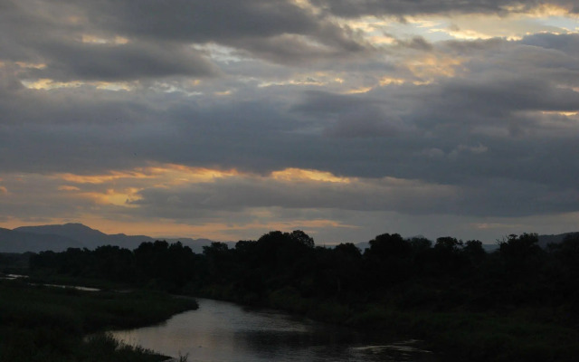 River House Bush and Safari Lodge