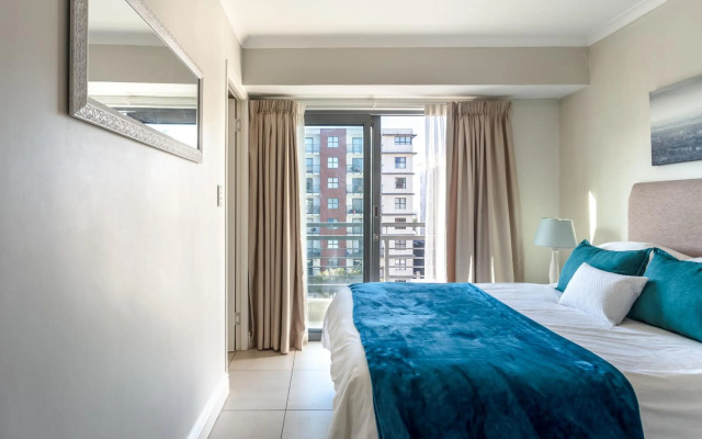 The Paragon Urbane CENTRALLY LOCATED, MODERN COMFORTS