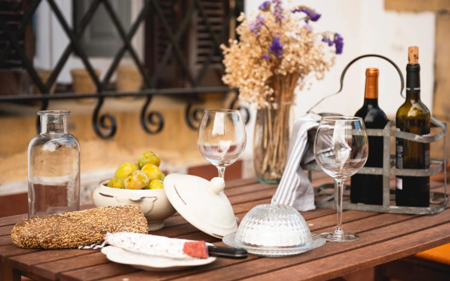 Villa colonial Jardin Algorta centro Puerto Viejo