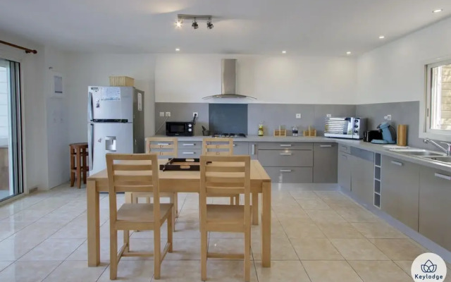 Villa Jacinthes - 250m2 à Saint Denis