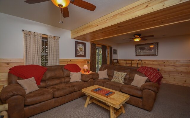 Grin Inn Bear It 3 Bedroom House