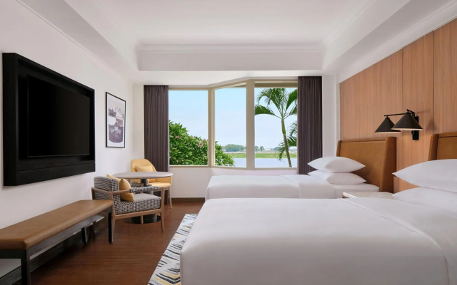 Sheraton Jakarta Soekarno Hatta Airport – Guest Rooms – Tangerang