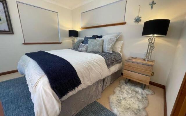 Relax at the Blue Spa House in the Highlands