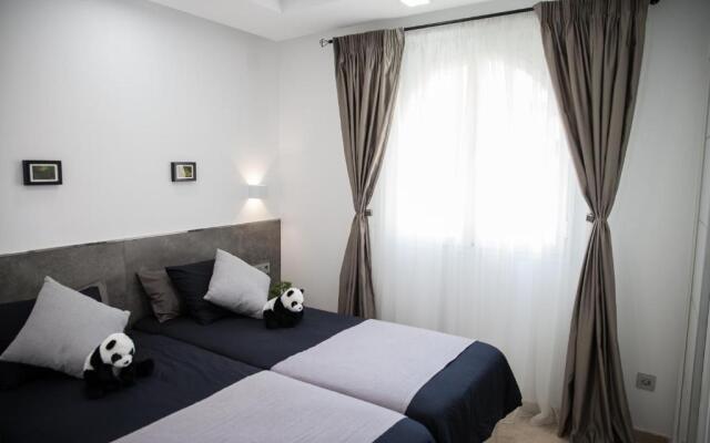 Spacious 200 sq.m. penthouse with sea view terraces