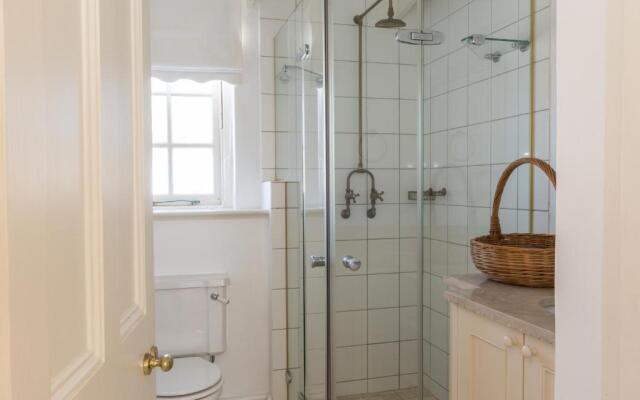 The Majestic Apartments