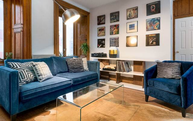 Artsy 4BR in Downtown MTL by Sonder