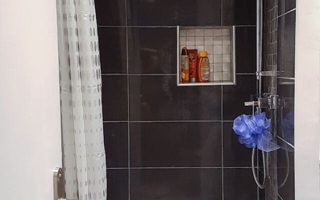 Grand T2 Vieux Tours Immeuble historique