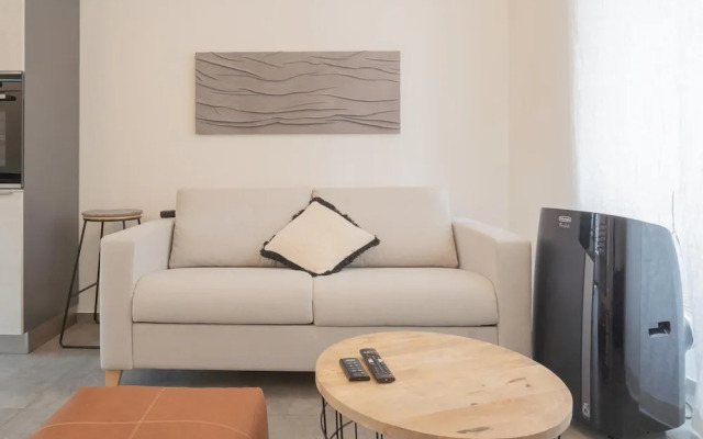 Enchanted Como City Apartment