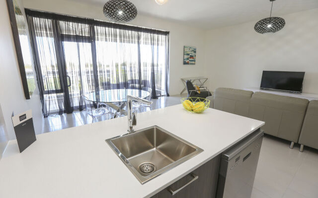 Indulge Apartments CBD