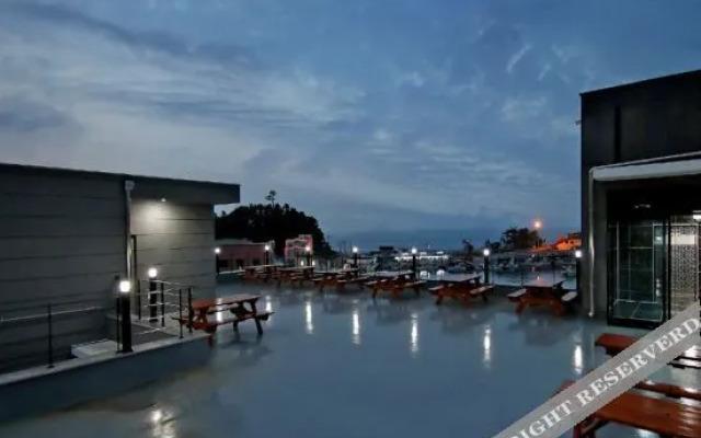 Yangyang Yangyang Pension