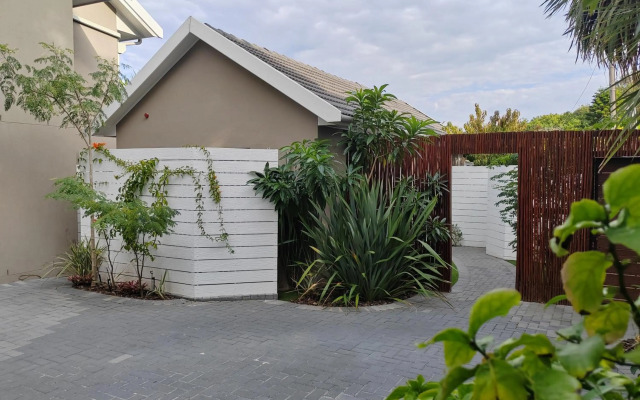 Leafy Retreat Kenridge Trendy