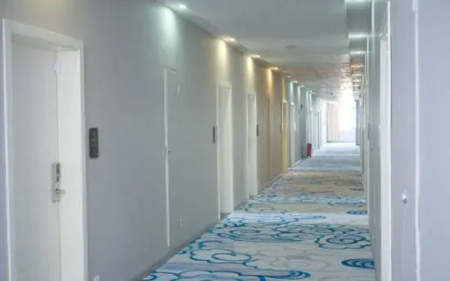 Super 8 Hotel Anshun Huangguoshu