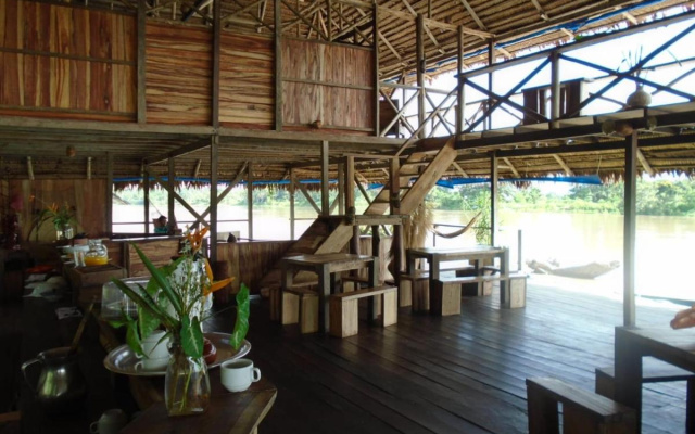 Cabaña Flotante Kurupira